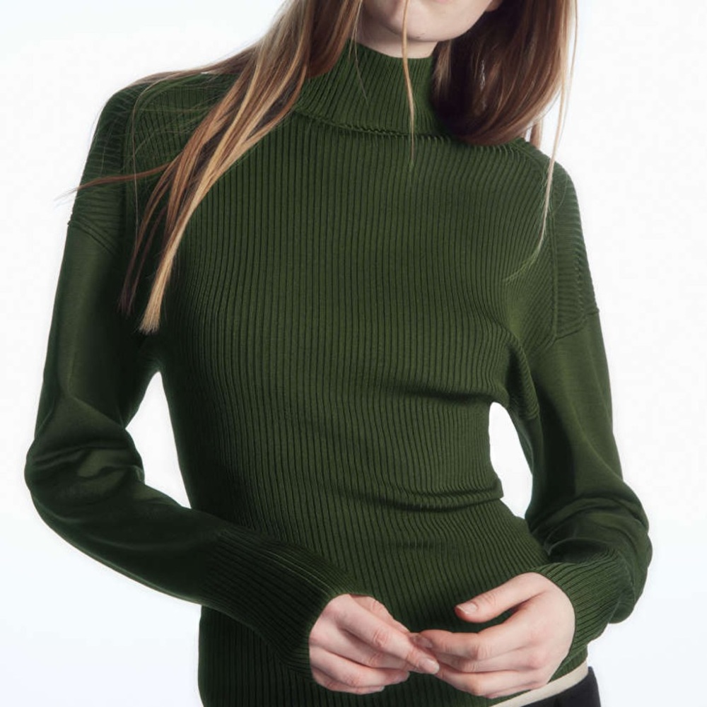 COS WOMENSWEAR COLLECTION RIB-KNIT HIGHNECK TOP w STRATEGIC CUTOUT SzM- RARE NWT